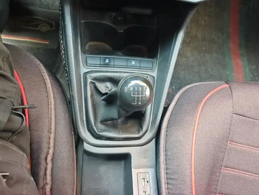 Volkswagen Santana — миниатюра 16