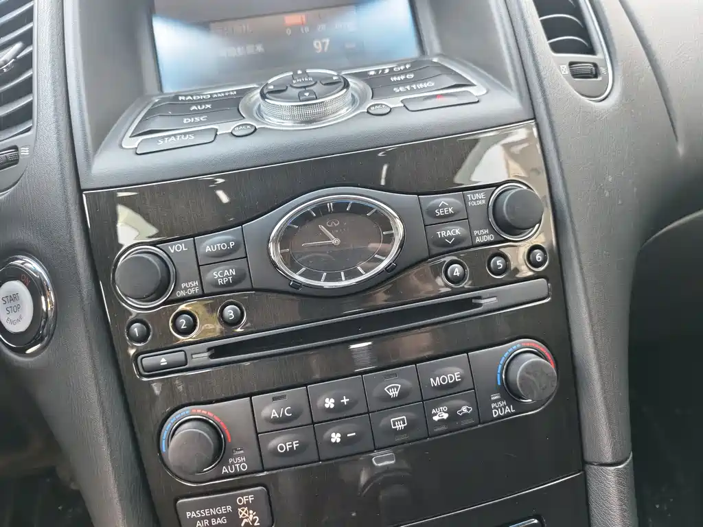 Infiniti QX50 - фото 11