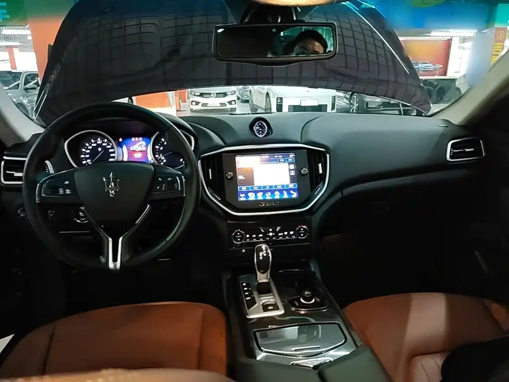 Maserati Ghibli — миниатюра 10