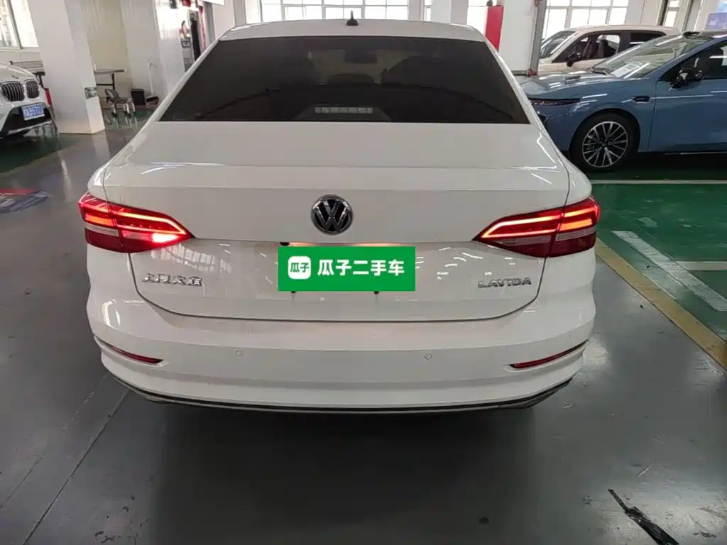 Volkswagen Lavida — миниатюра 6