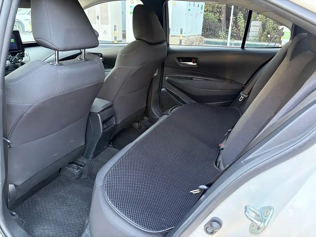 Toyota Corolla — миниатюра 11