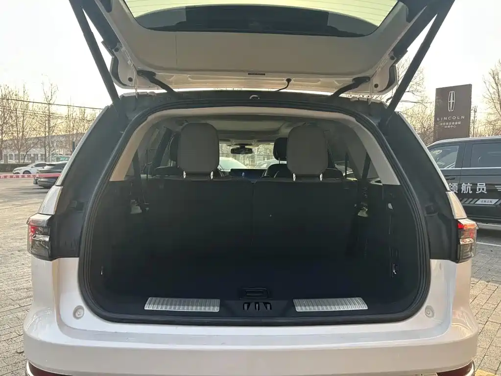 Lincoln Aviator 2024 3.0T V6 Elegant мест