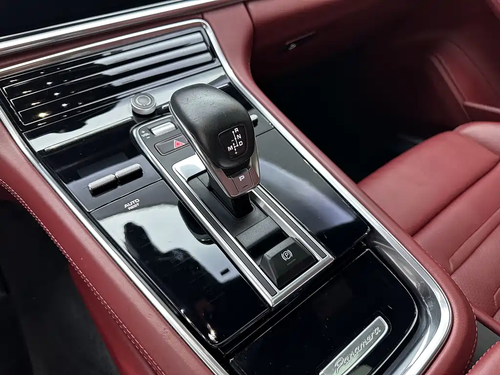 Porsche Panamera — миниатюра 7