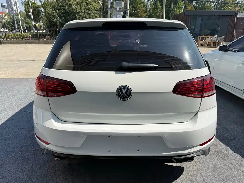 Volkswagen Golf — миниатюра 4