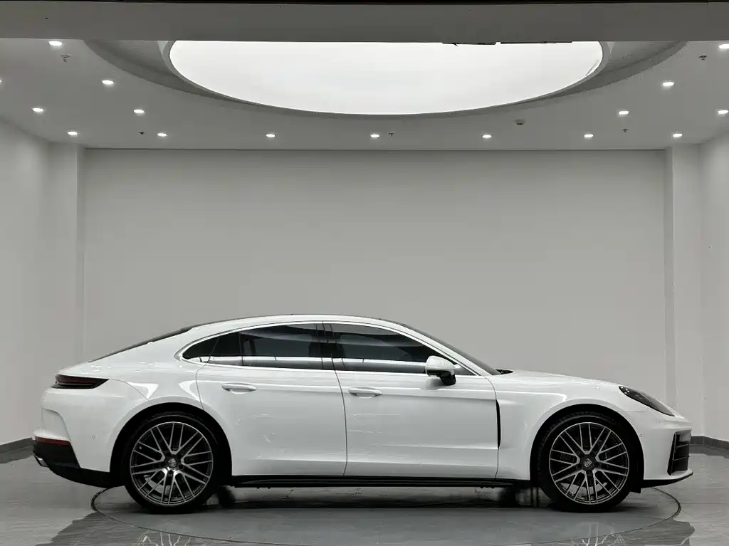 Porsche Panamera — миниатюра 4