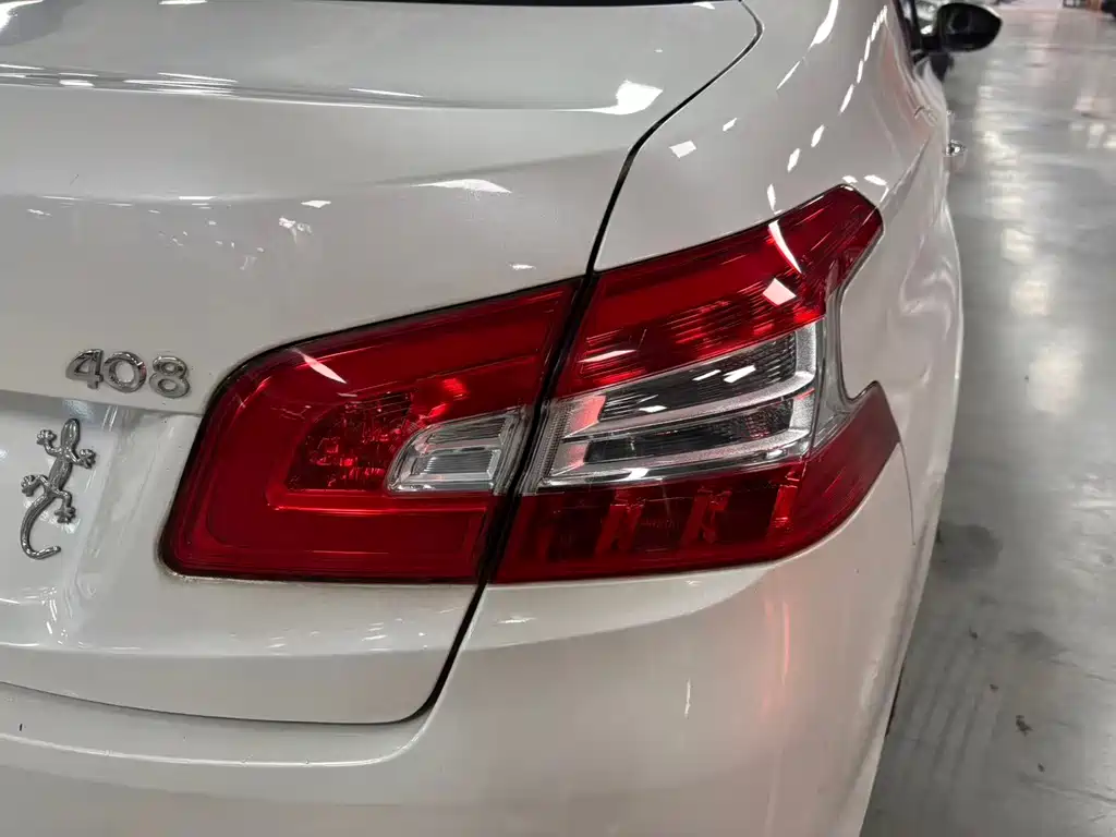 Peugeot 408 — миниатюра 29