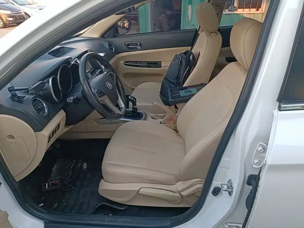 Changan Eado — миниатюра 15