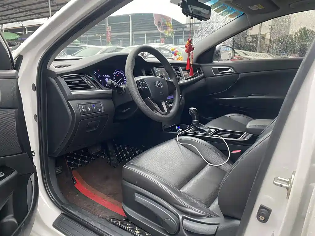 Hyundai Mistra — миниатюра 7