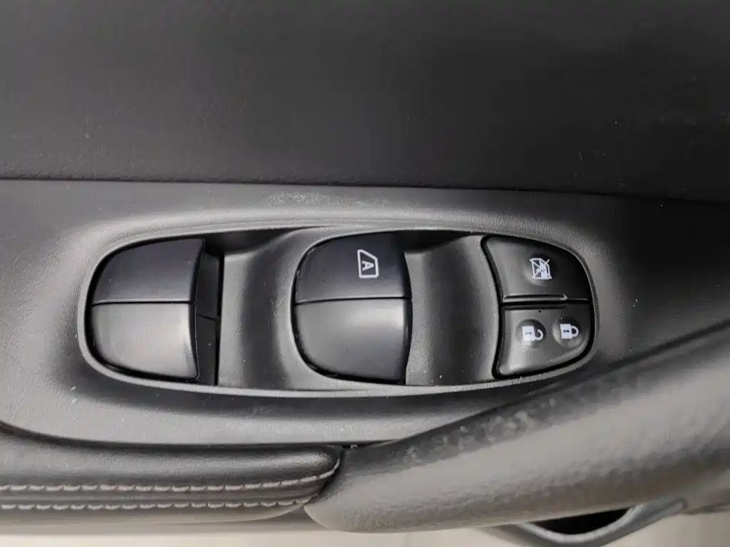 Nissan X-Trail — миниатюра 9