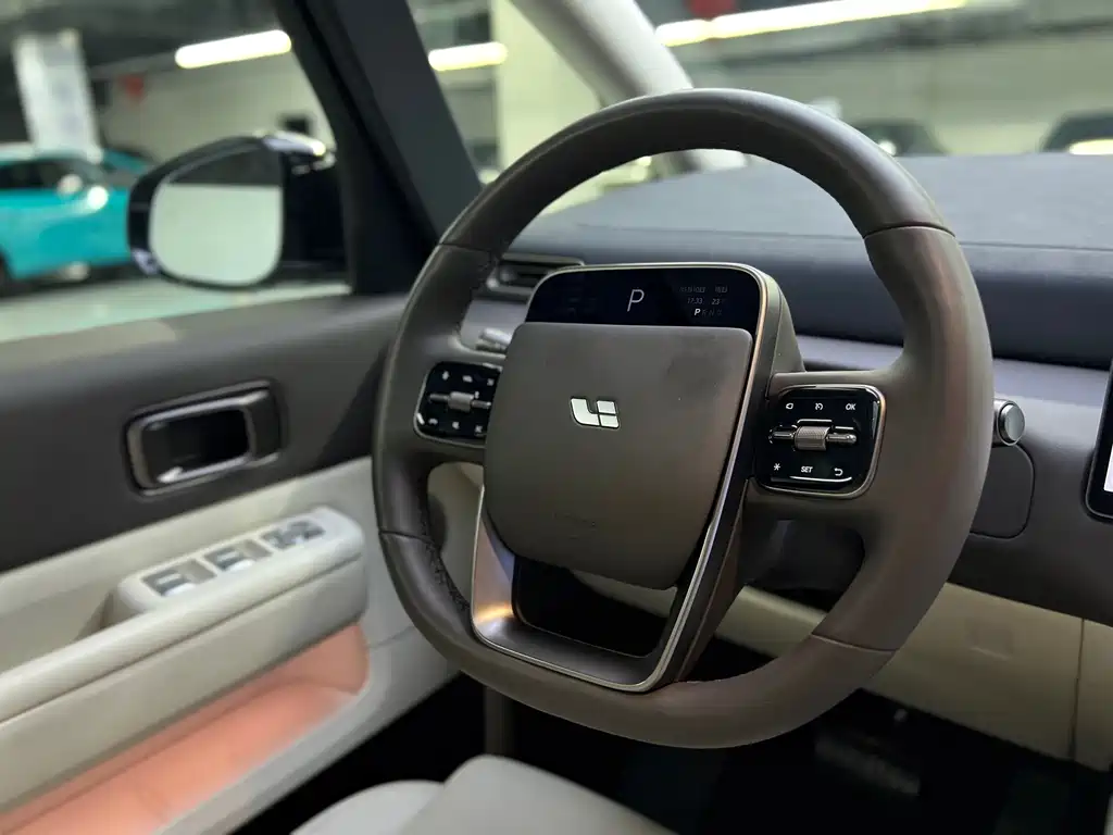 Li Auto MEGA 2024 Ultra