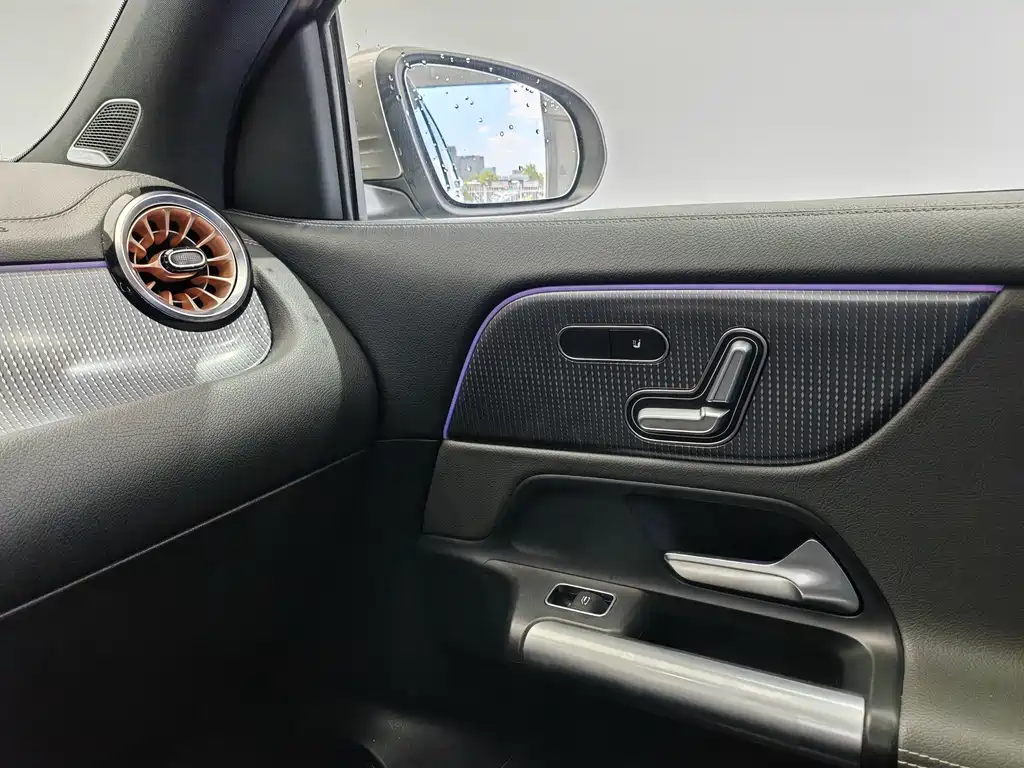 Mercedes-Benz EQA — миниатюра 16