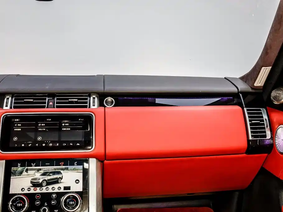 Land Rover Range Rover — миниатюра 32