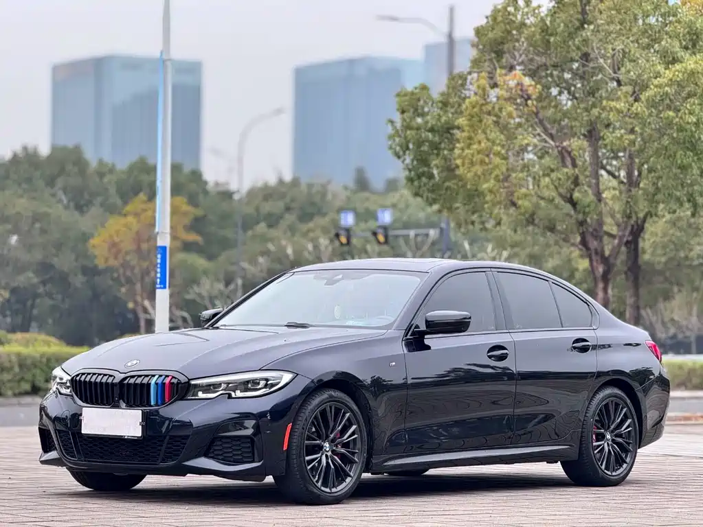 BMW 3 Series 2021