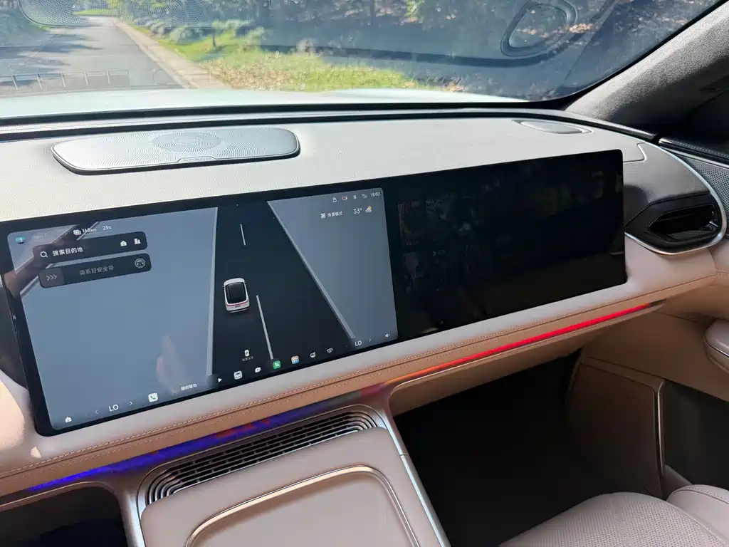 XPeng G9 — миниатюра 11