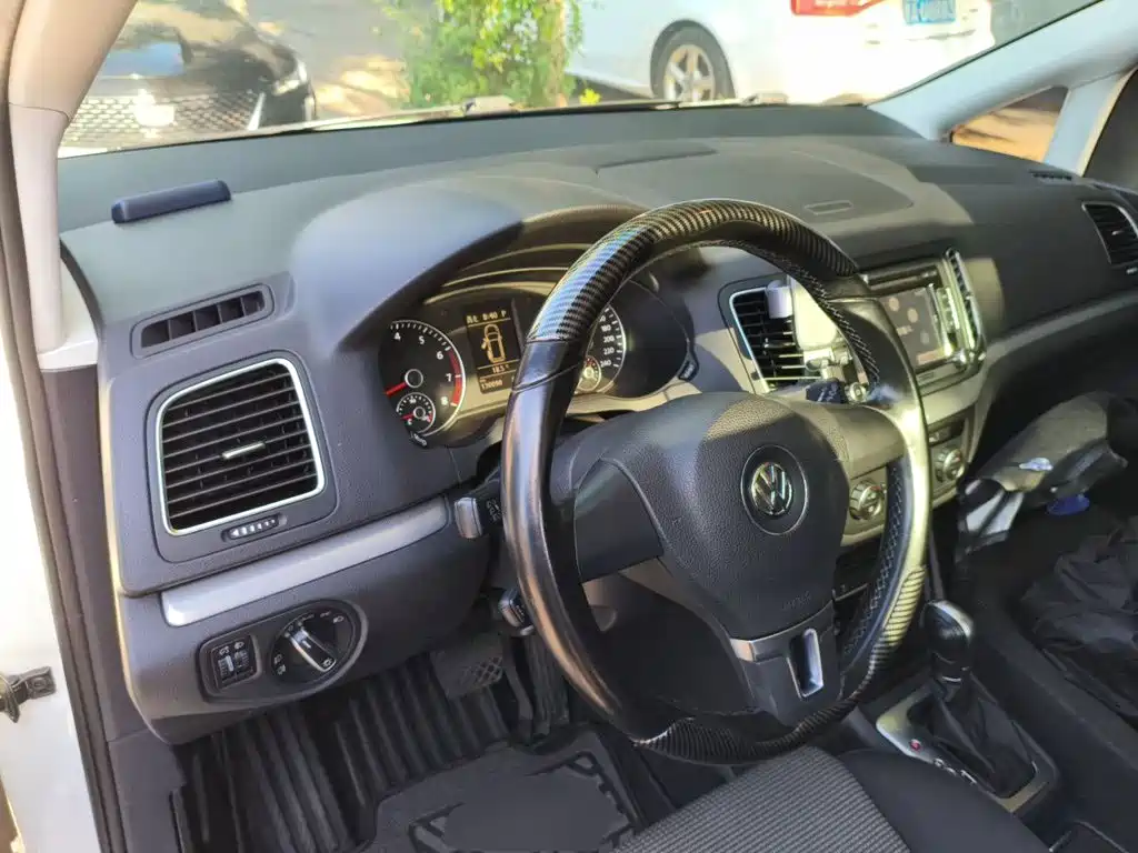 Volkswagen Sharan — миниатюра 5