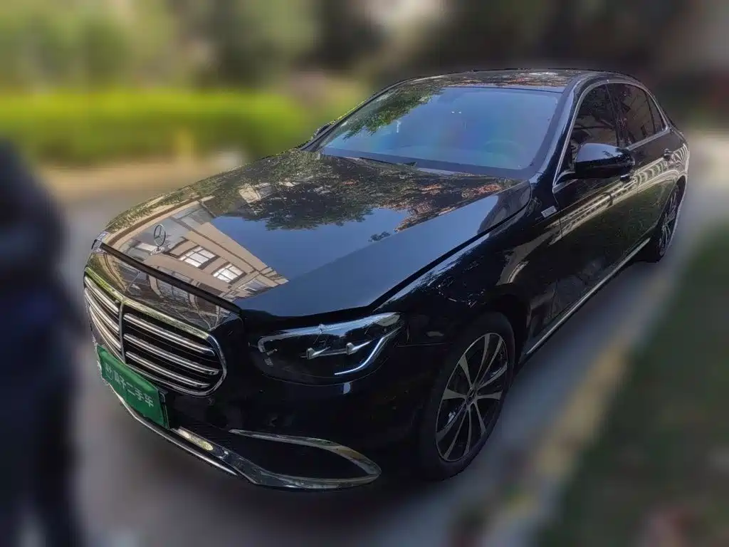 Mercedes-Benz E-Class PHEV