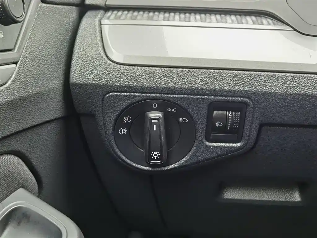 Volkswagen Lamando — миниатюра 21