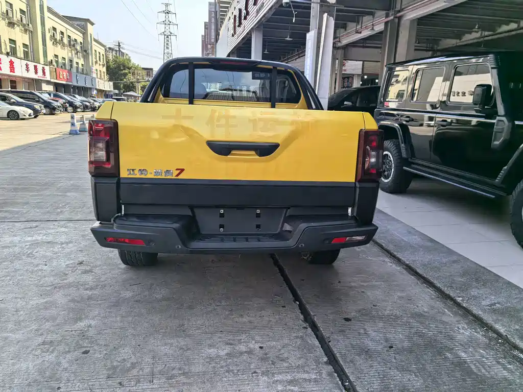 JMC Yuhu 7 — миниатюра 5