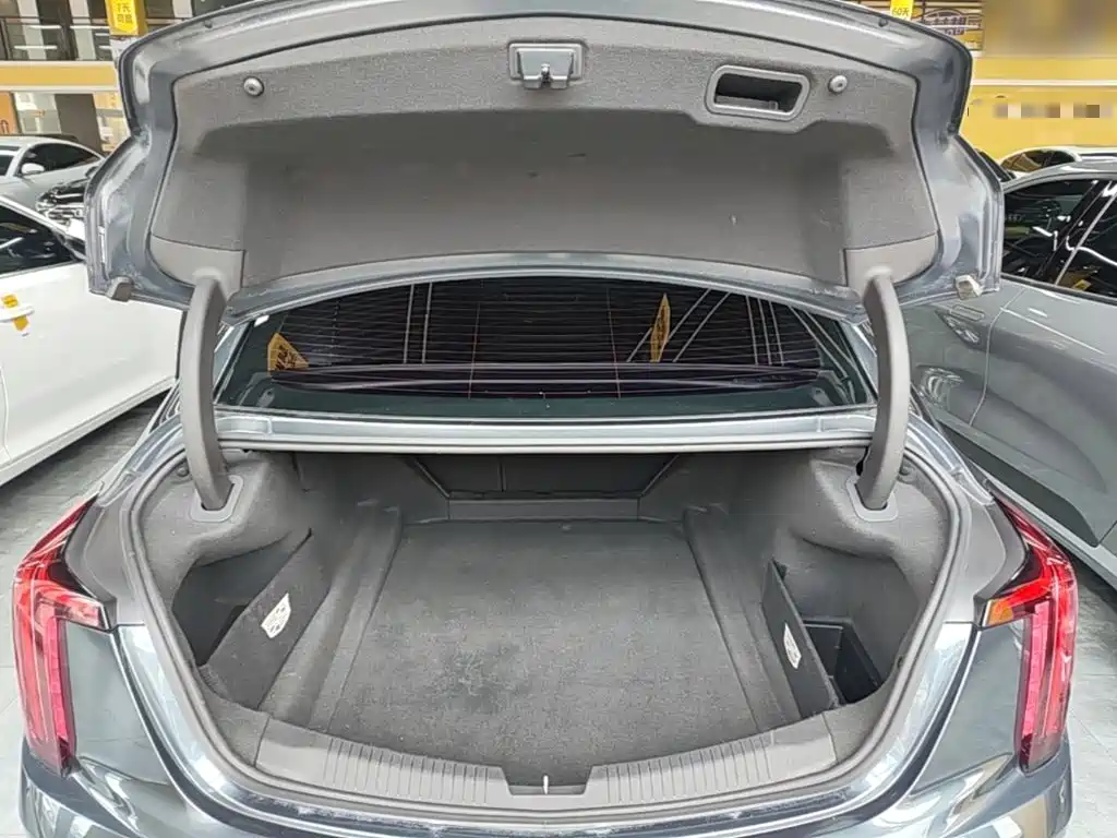 Cadillac CT5 — миниатюра 19