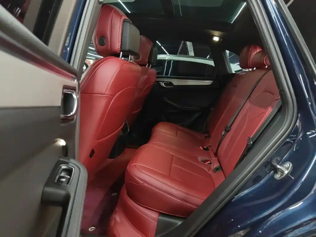 Porsche Macan — миниатюра 17