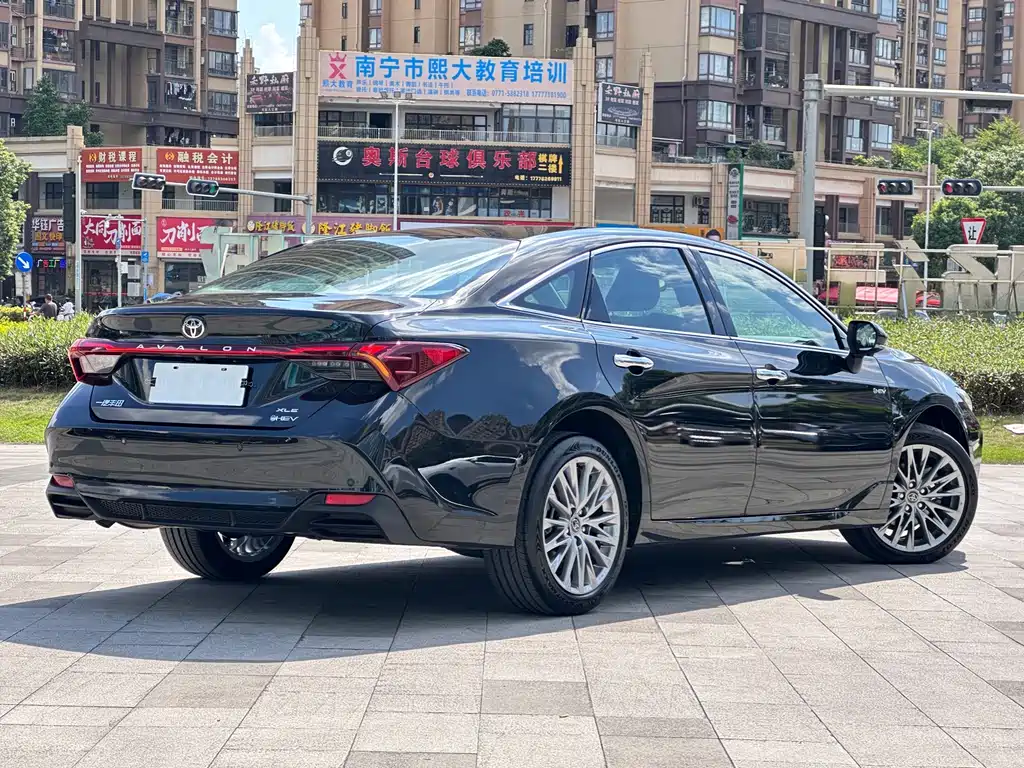 Toyota Avalon — миниатюра 5