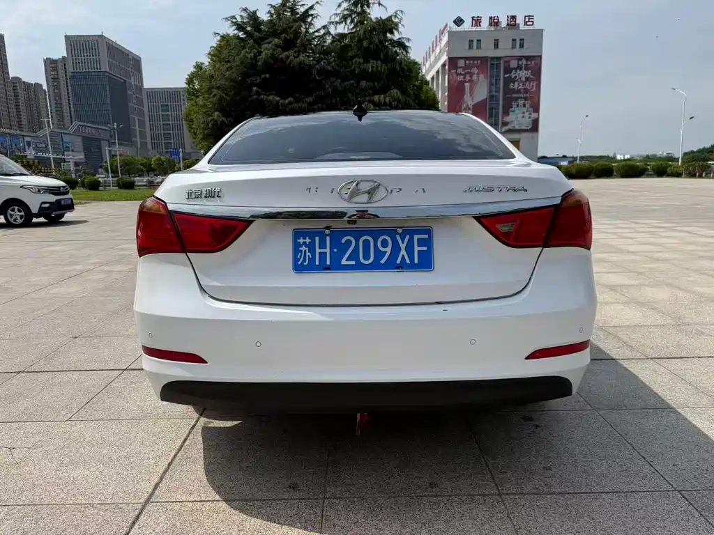 Hyundai Mistra — миниатюра 8