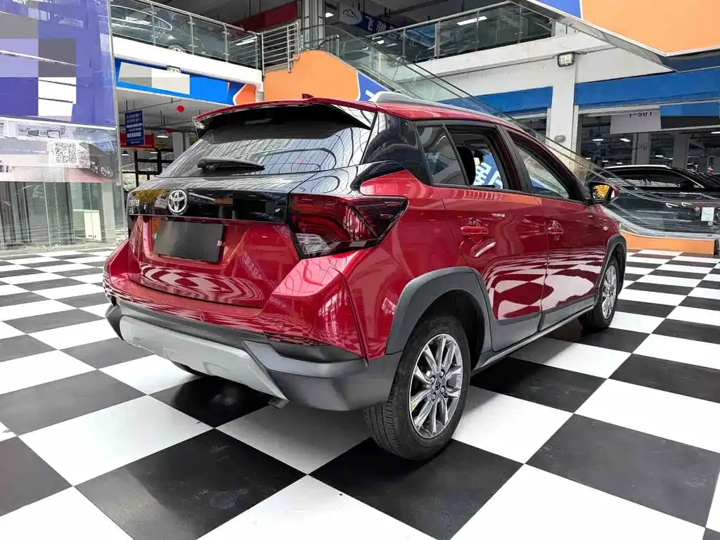 Toyota Yaris L — миниатюра 9