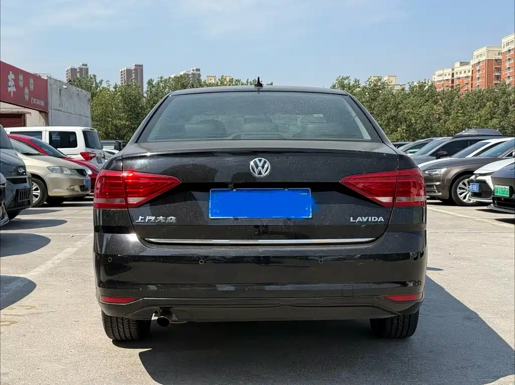 Volkswagen Lavida — миниатюра 10