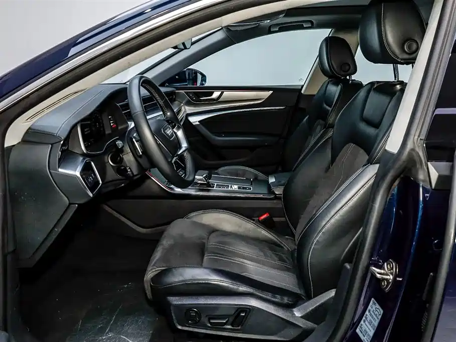 Audi A7L 2024 45TFSI S-line