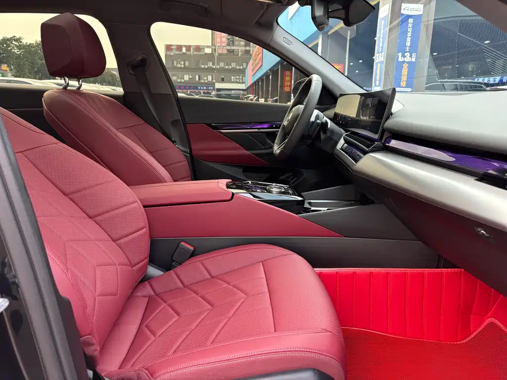 BMW 5 Series — миниатюра 12