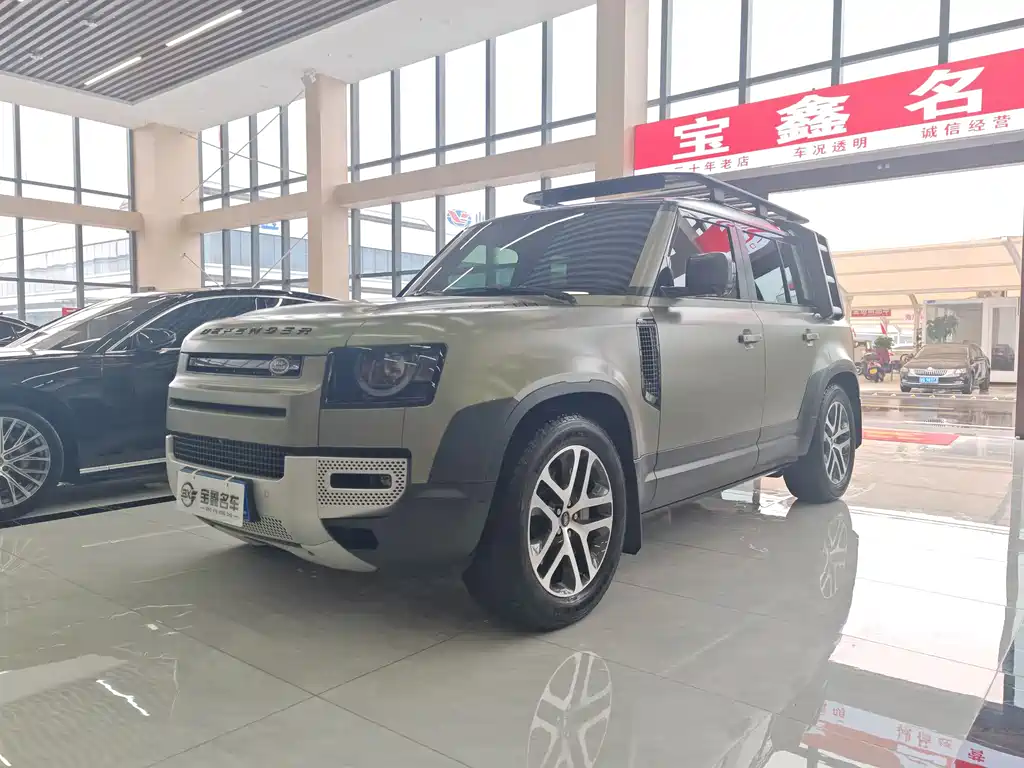Land Rover Defender 2022