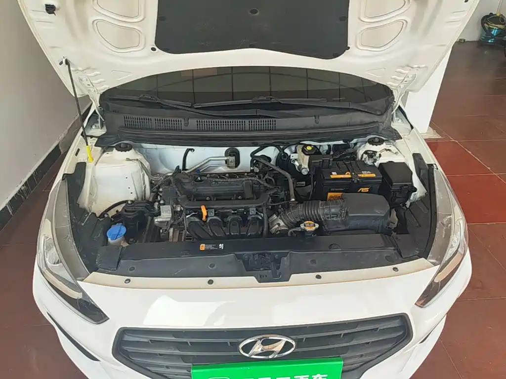 Hyundai Verna — миниатюра 20