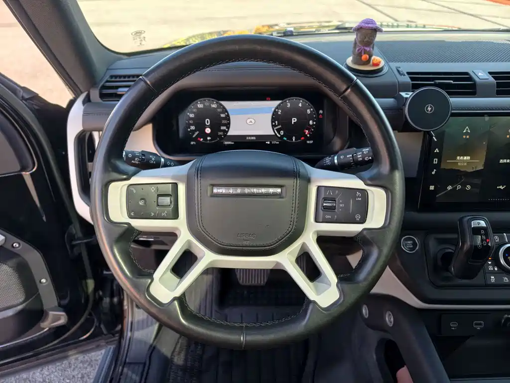 Land Rover Defender — миниатюра 6