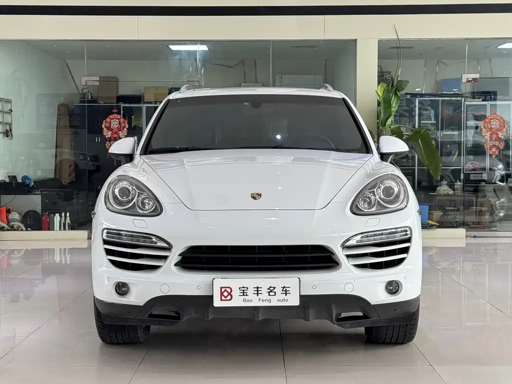 Porsche Cayenne — миниатюра 2