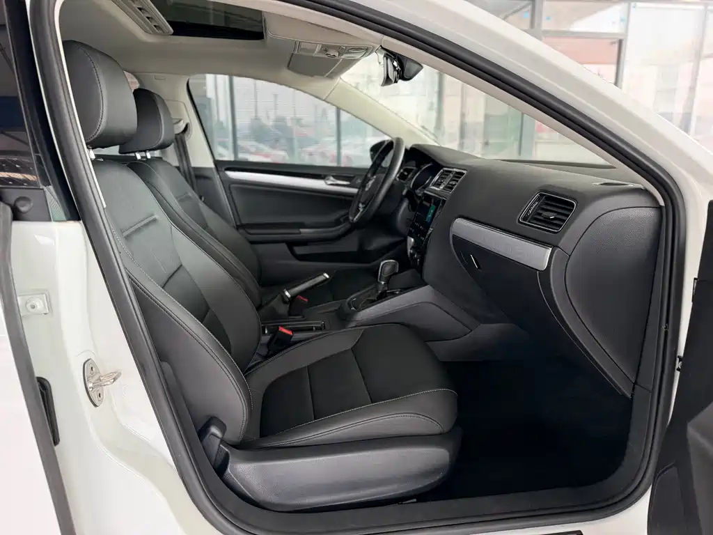 Volkswagen Sagitar — миниатюра 11