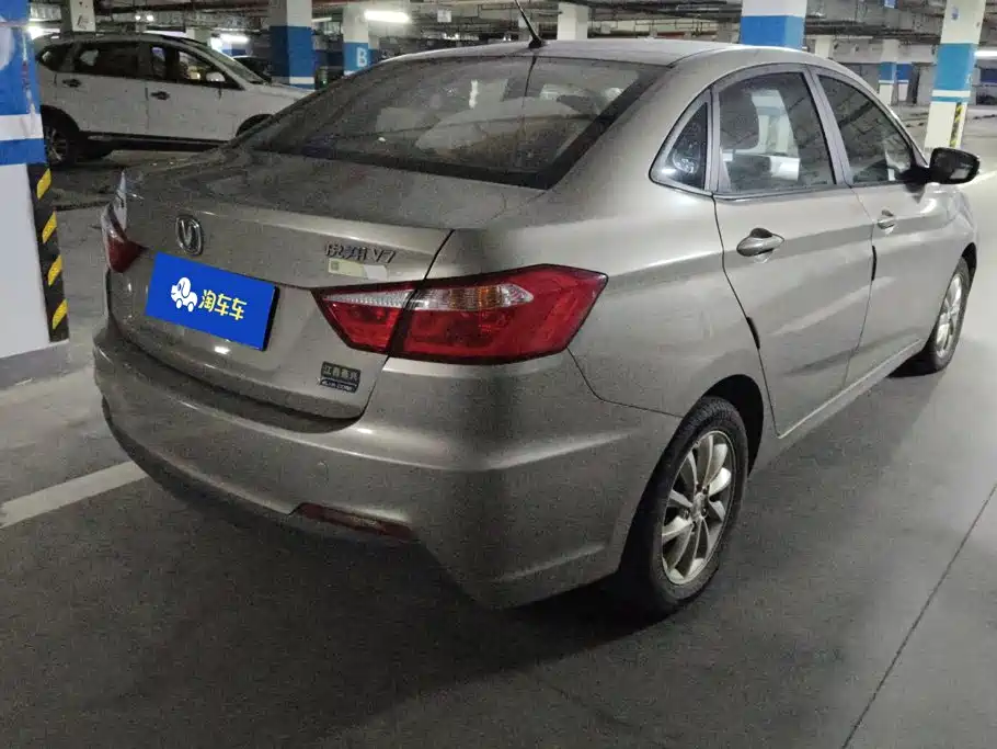 Changan V7 — миниатюра 3