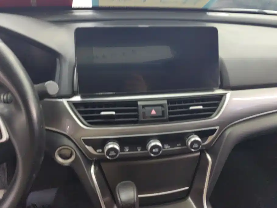 Honda Accord — миниатюра 13