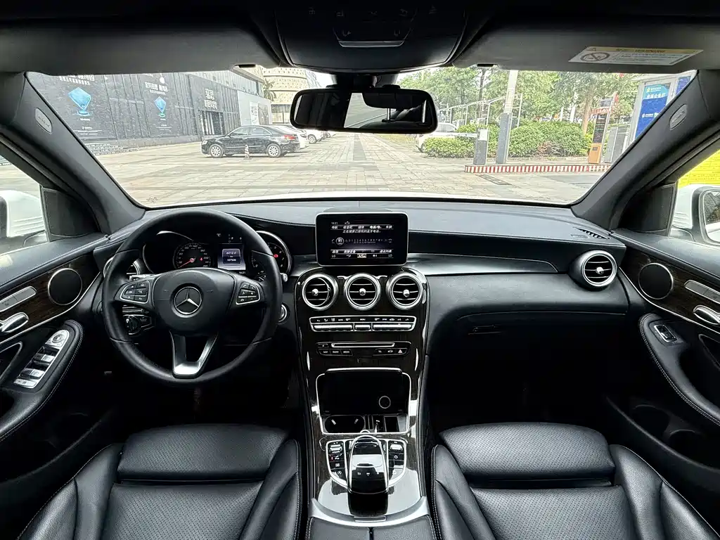Mercedes-Benz GLC — миниатюра 8