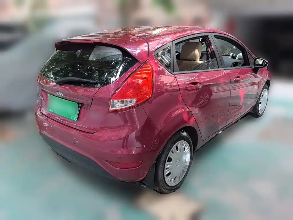 Ford Fiesta — миниатюра 6