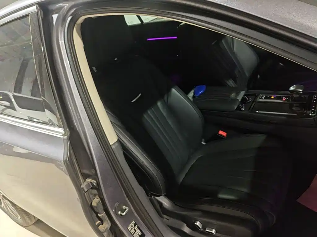 Hongqi Hongqi H5 — миниатюра 25