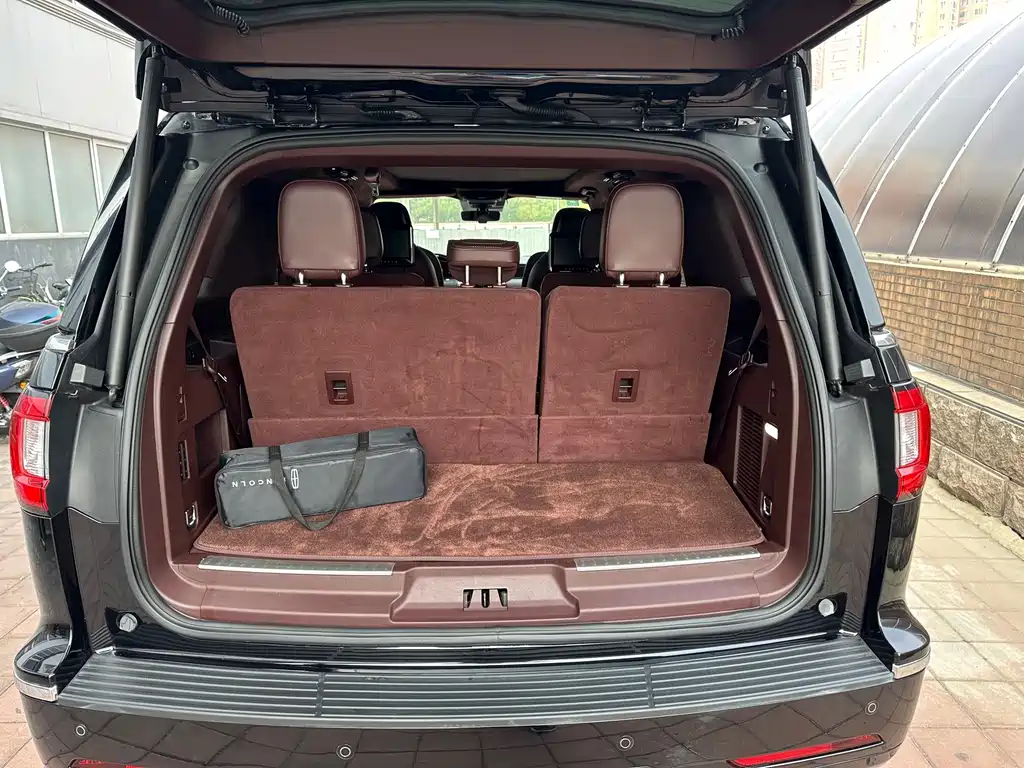 Lincoln Navigator — миниатюра 15