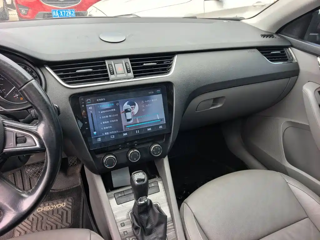 Skoda Octavia — миниатюра 13