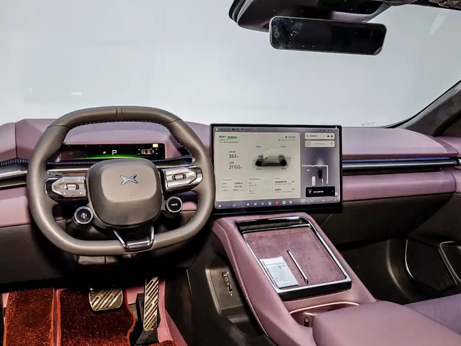 XPeng P7 — миниатюра 23