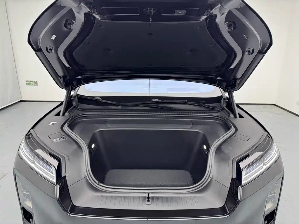 NIO ES8 — миниатюра 9