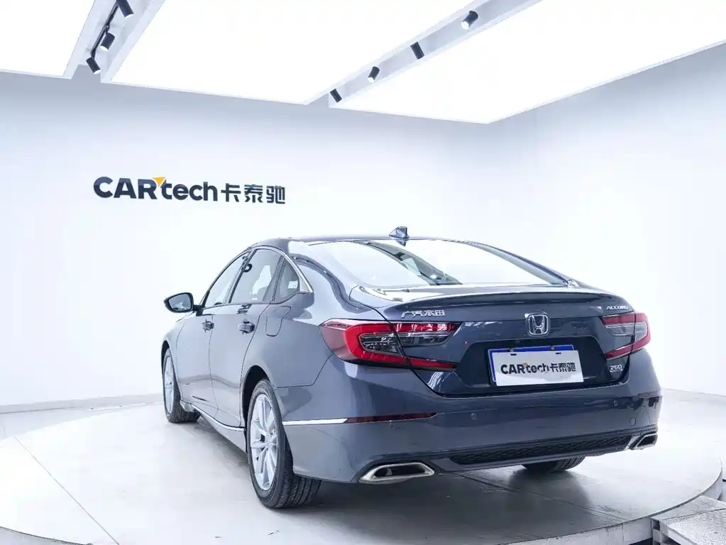 Honda Accord — миниатюра 20