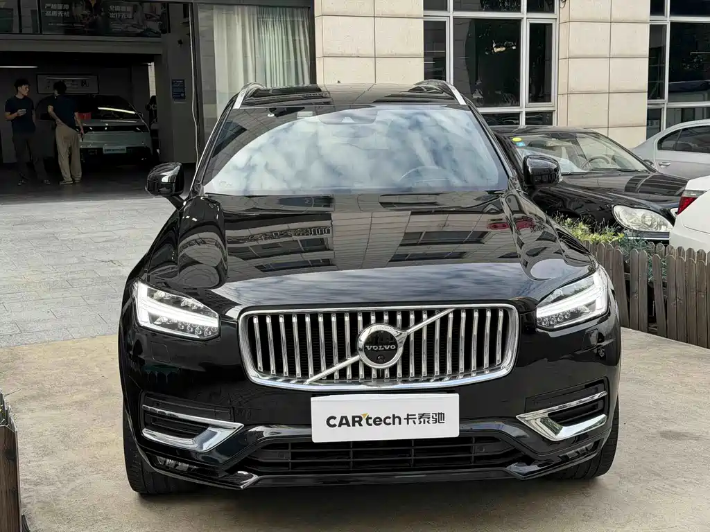 Volvo XC90 — миниатюра 2