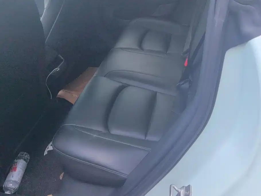 Tesla Model 3 — миниатюра 11
