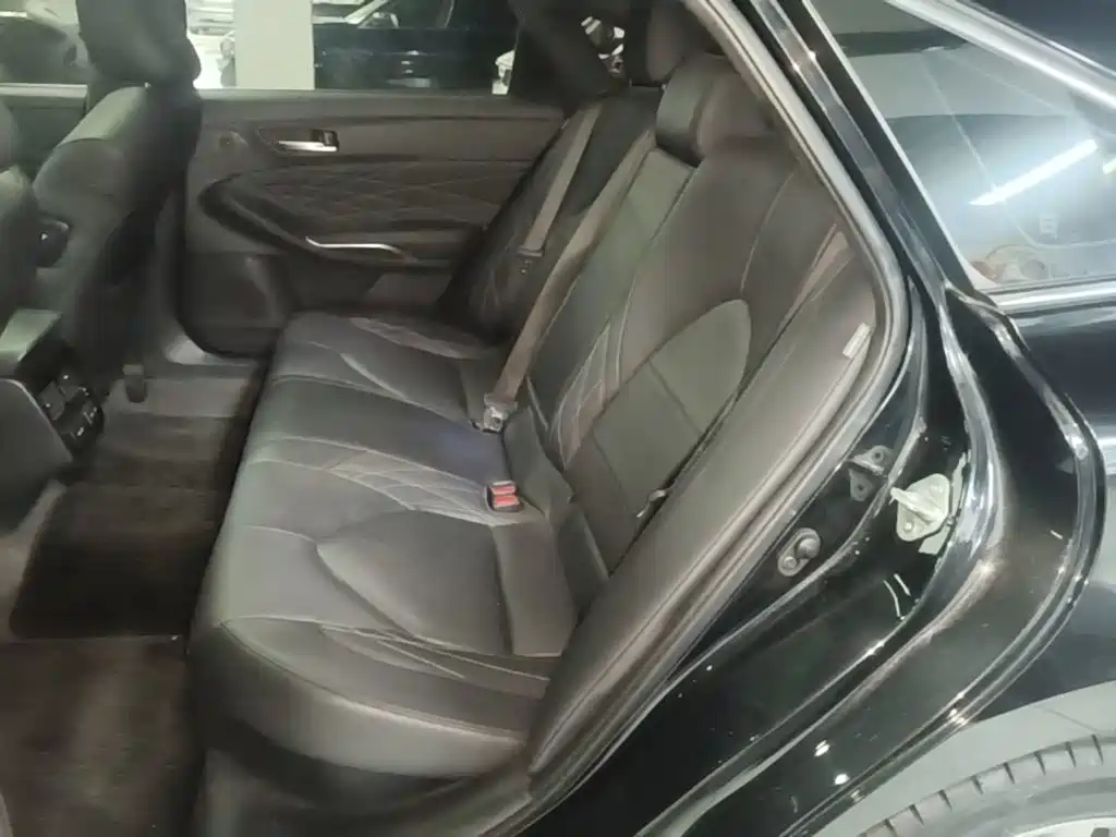 Toyota Avalon — миниатюра 17