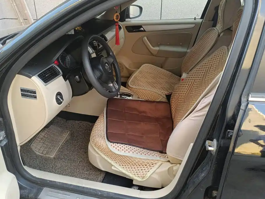 Volkswagen Bora — миниатюра 9