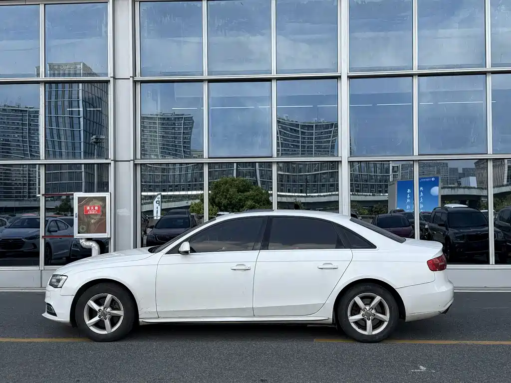Audi A4L — миниатюра 3